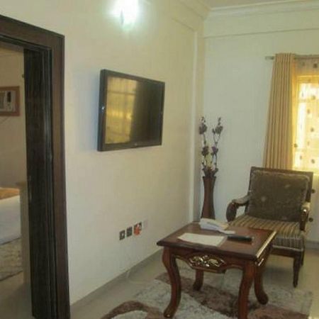 Room In Lodge - Ayalla Hotels And Suites Abuja Buitenkant foto