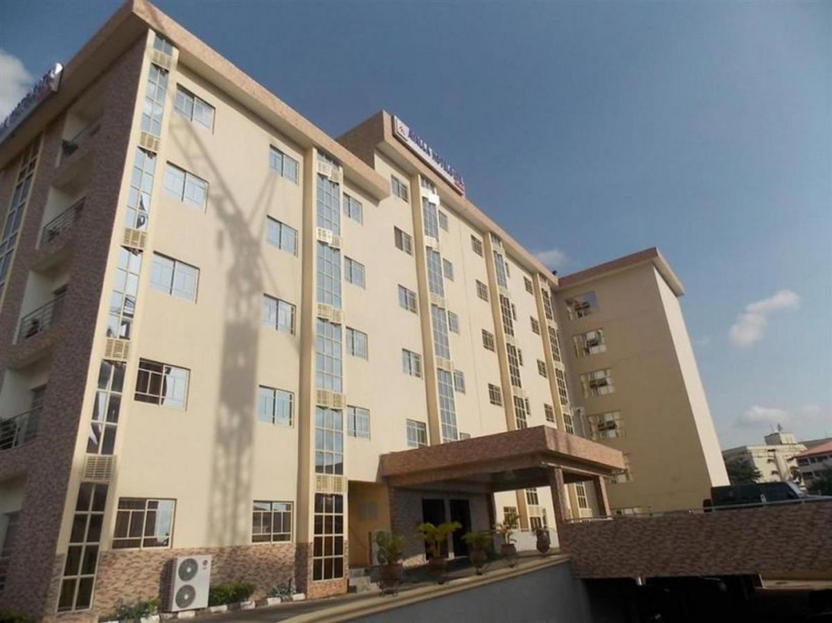 Room In Lodge - Ayalla Hotels And Suites Abuja Buitenkant foto