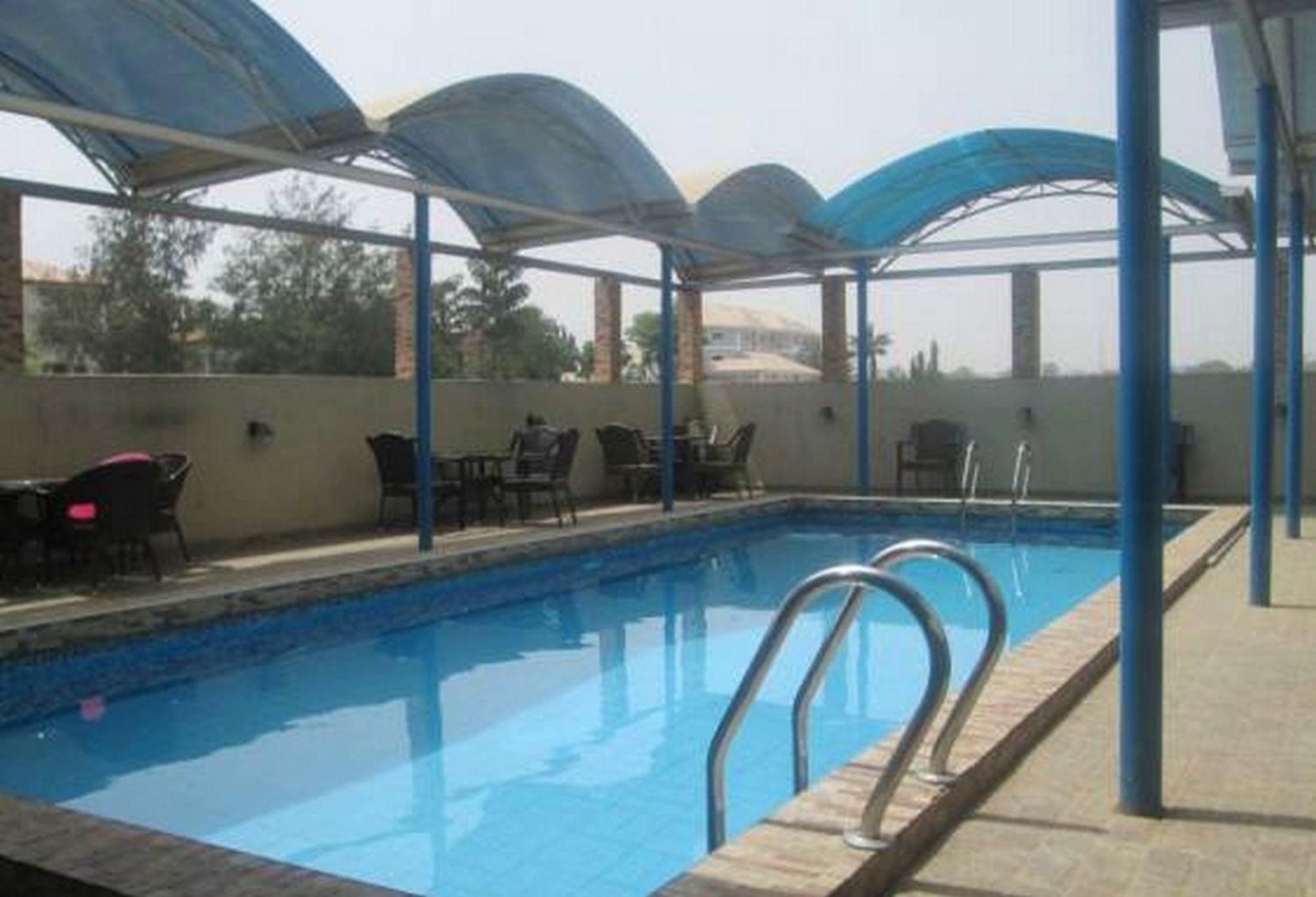 Room In Lodge - Ayalla Hotels And Suites Abuja Buitenkant foto