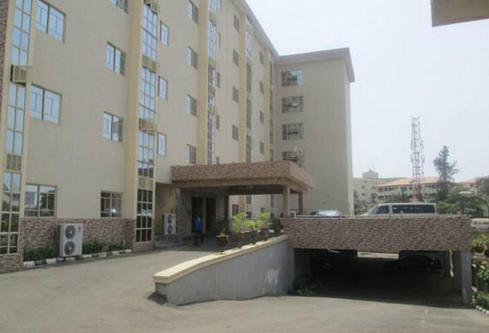 Room In Lodge - Ayalla Hotels And Suites Abuja Buitenkant foto